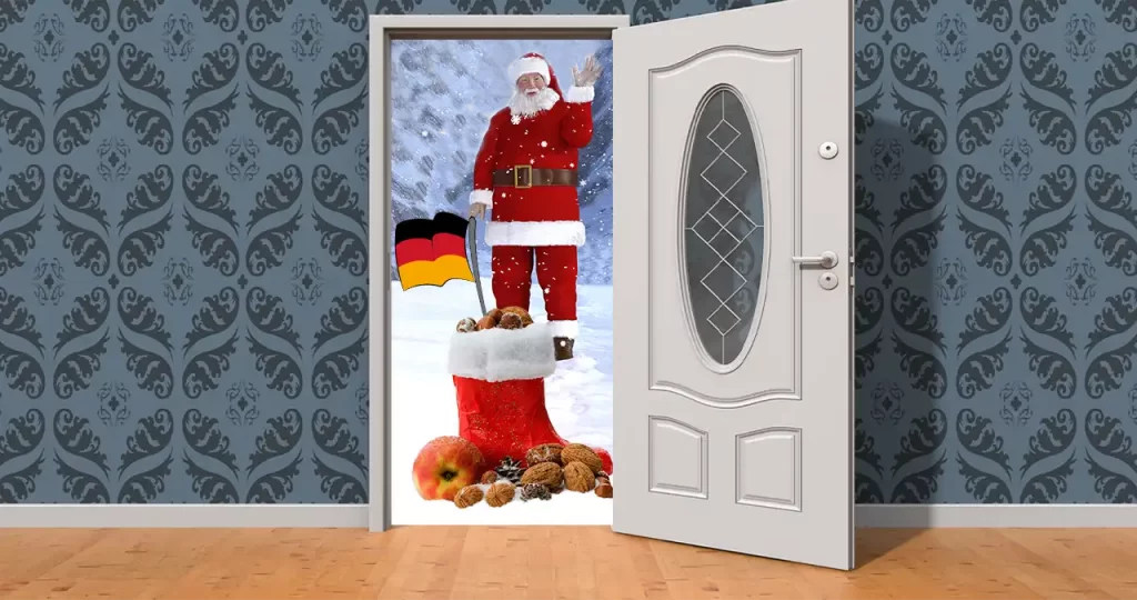 Николай приносит подарки детям в Германии 6 декабря